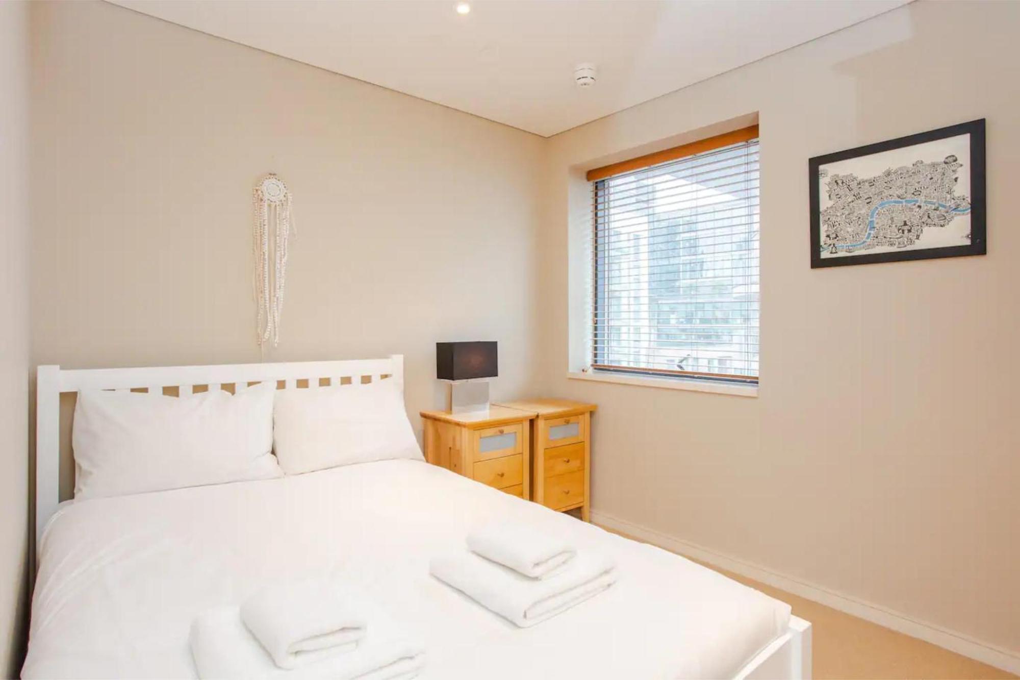Modern 3 Bedroom Apartment In Paddington Londra Esterno foto