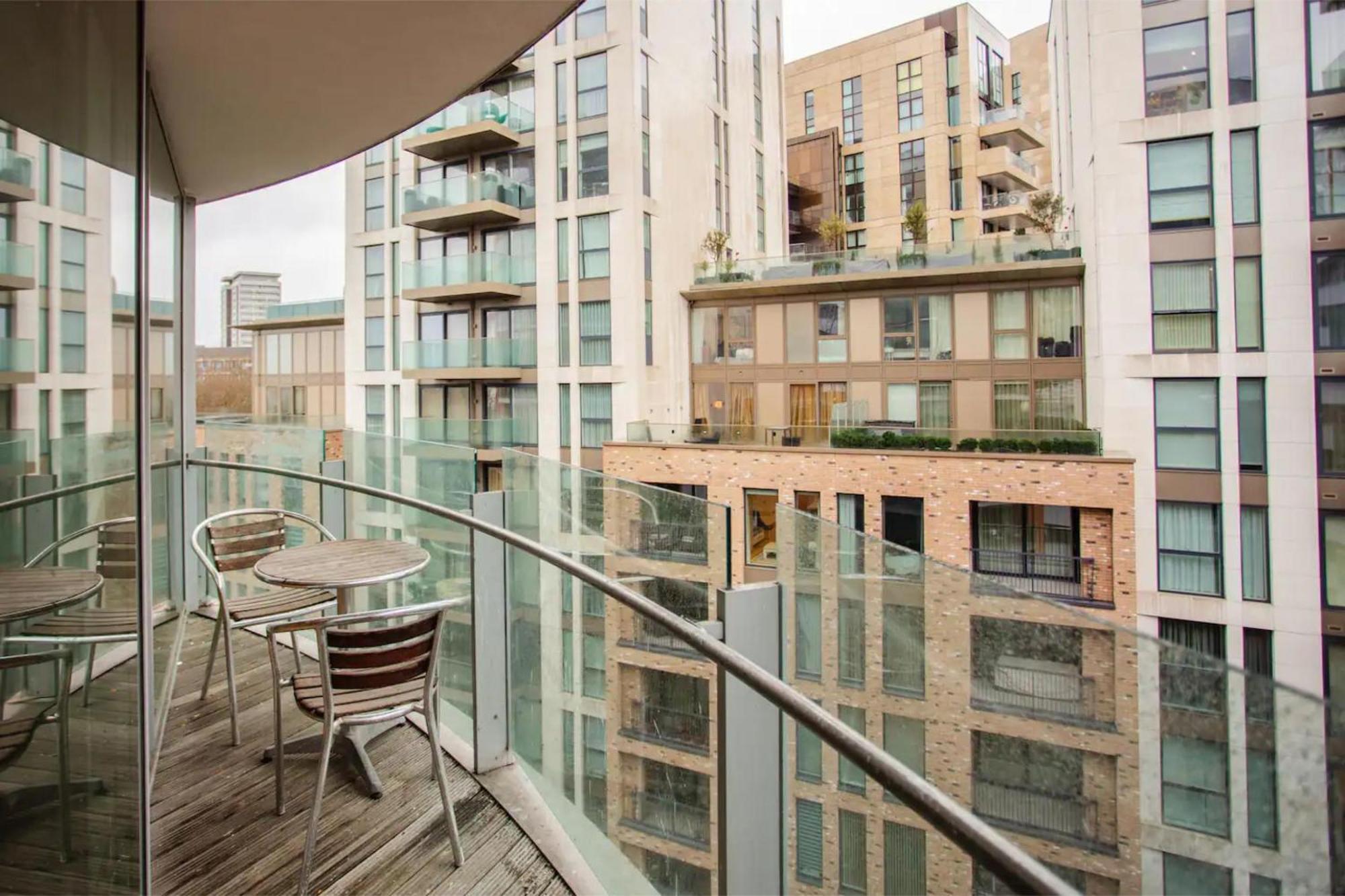 Modern 3 Bedroom Apartment In Paddington Londra Esterno foto