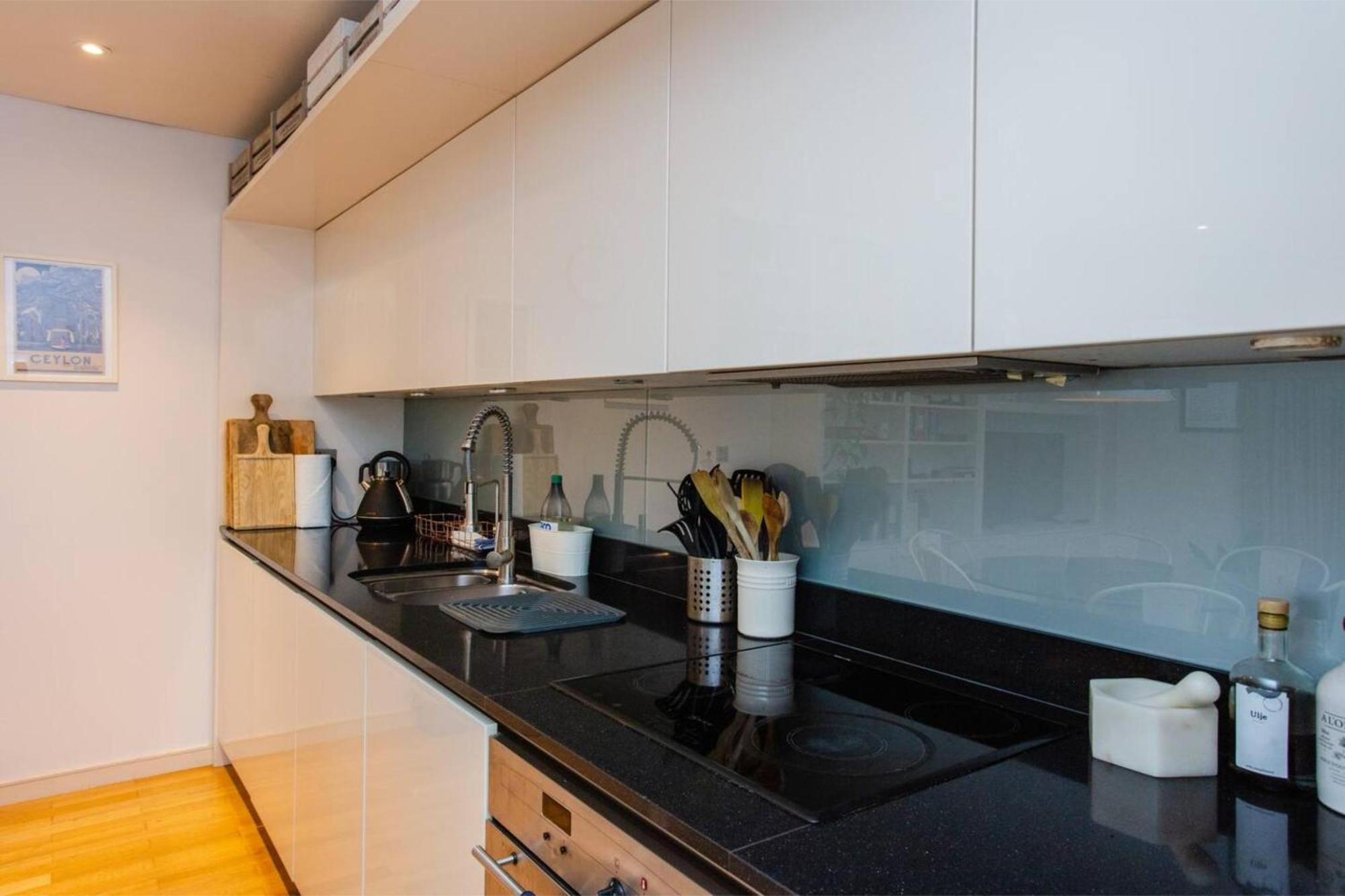 Modern 3 Bedroom Apartment In Paddington Londra Esterno foto